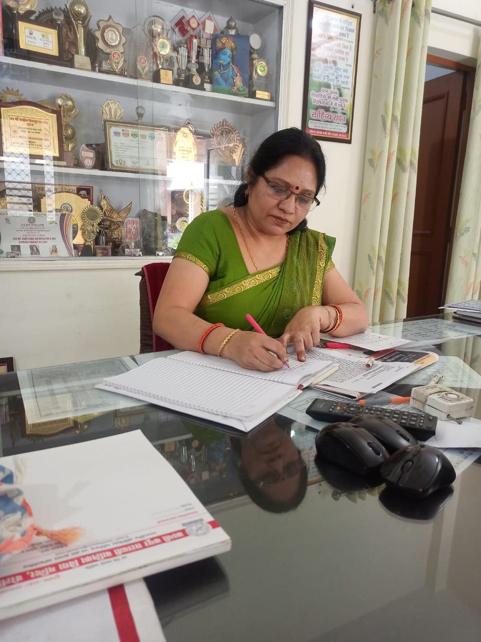 Principal of Kanti Kapoor Girls Inter College